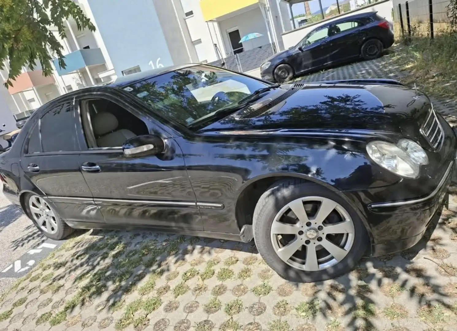 Mercedes-Benz C 300 4 Matic Benzin - 2