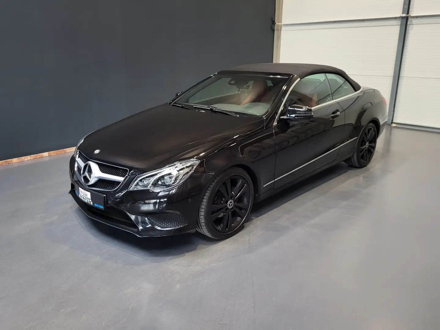 Mercedes-Benz E 200 CGI Cabrio *Navi| Leder| LED| Airscarf* Noir - 2