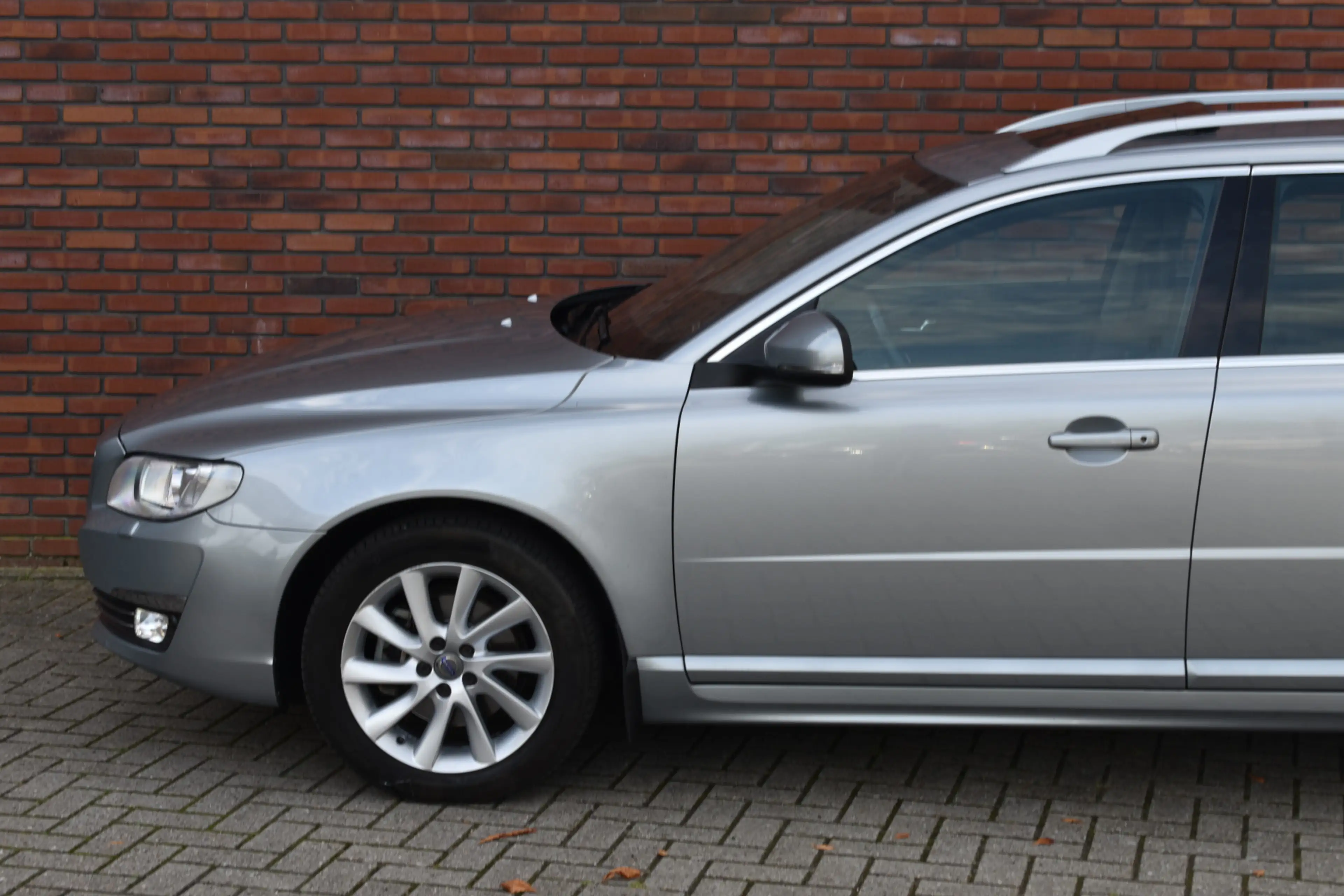 Volvo V70 T4 190PK Automaat Polar+ | Trekhaak | ACC | Stoelv — photo 9