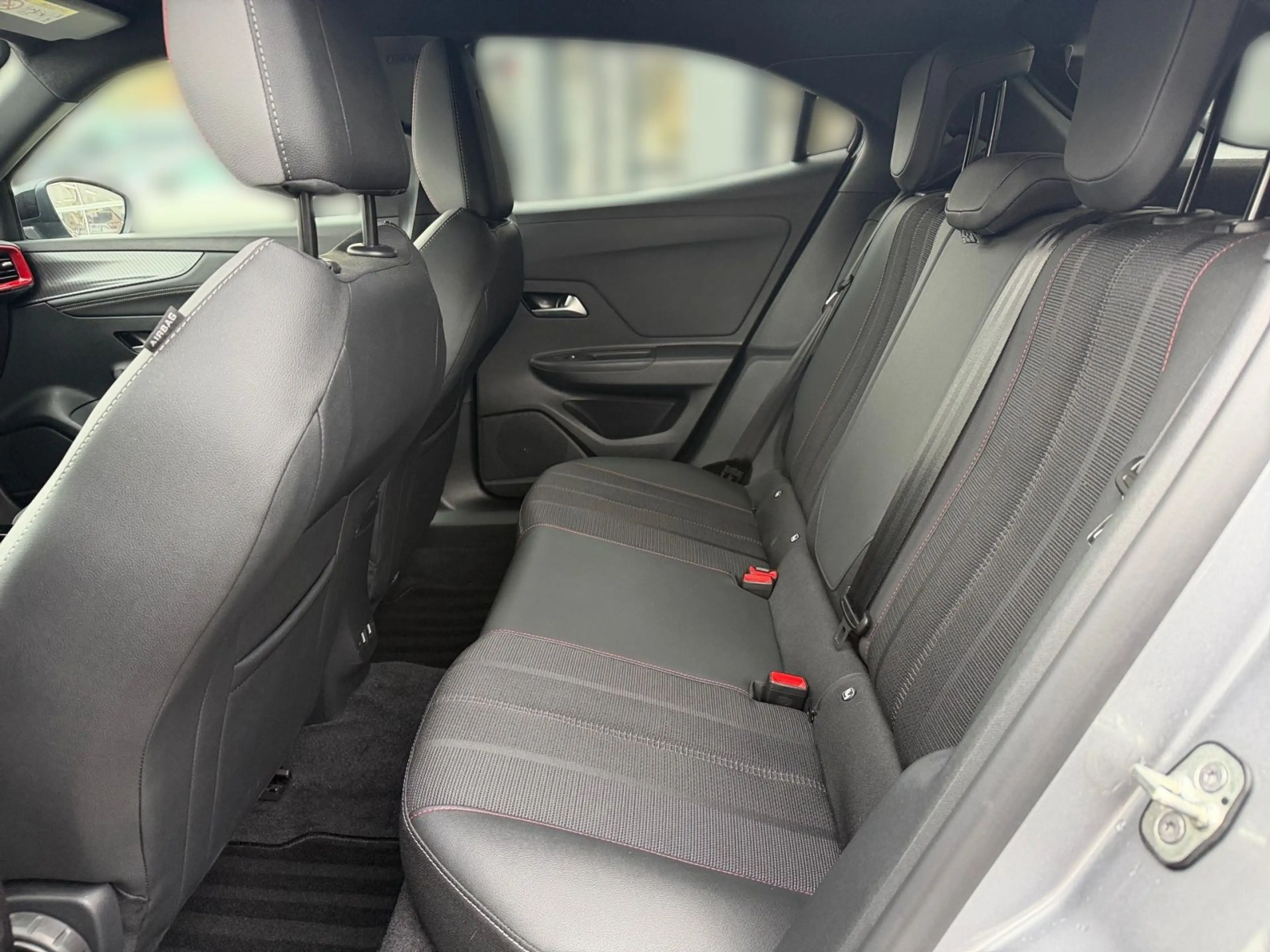 Opel Mokka 1.2 Mild-Hybrid, LED,Kamera,SHZ,DAB,BLACK — photo 12
