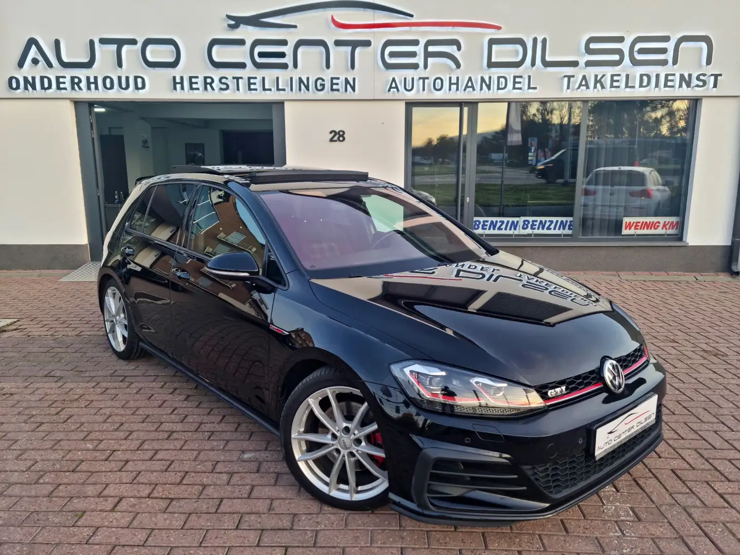 Volkswagen Golf GTI 7.5 PANORAMISCHE DAK|ACC|LED Zwart - 1