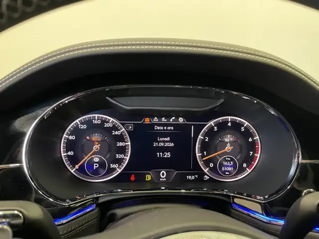 Bentley Continental GT view 5