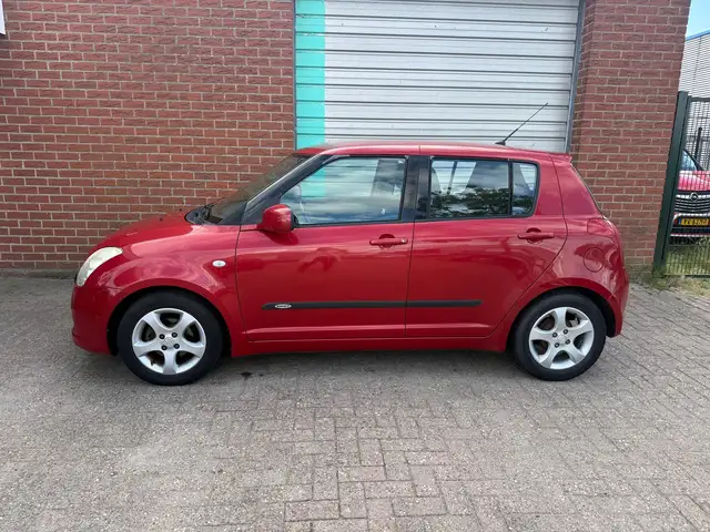 Suzuki Swift view 3