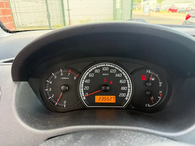 Suzuki Swift view 21