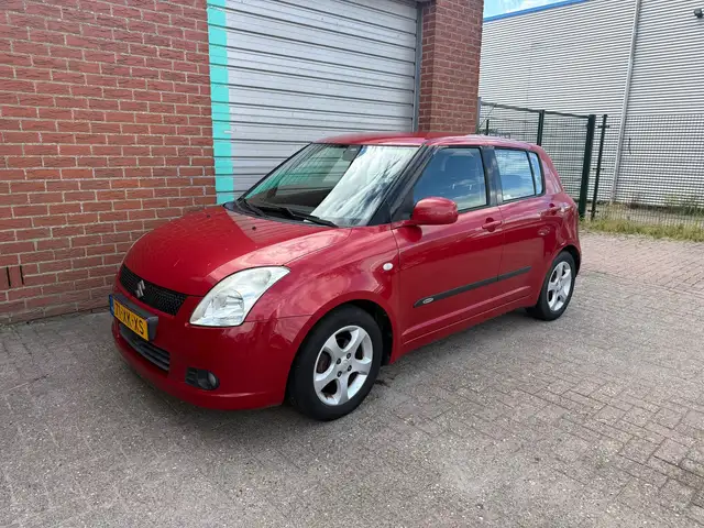 Suzuki Swift view 2