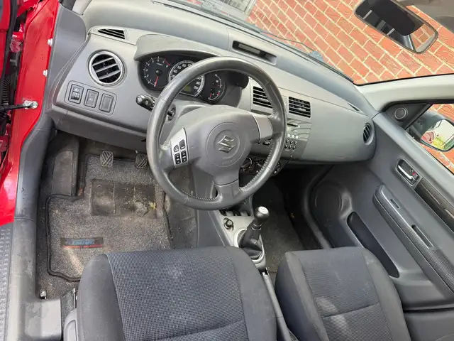 Suzuki Swift view 9