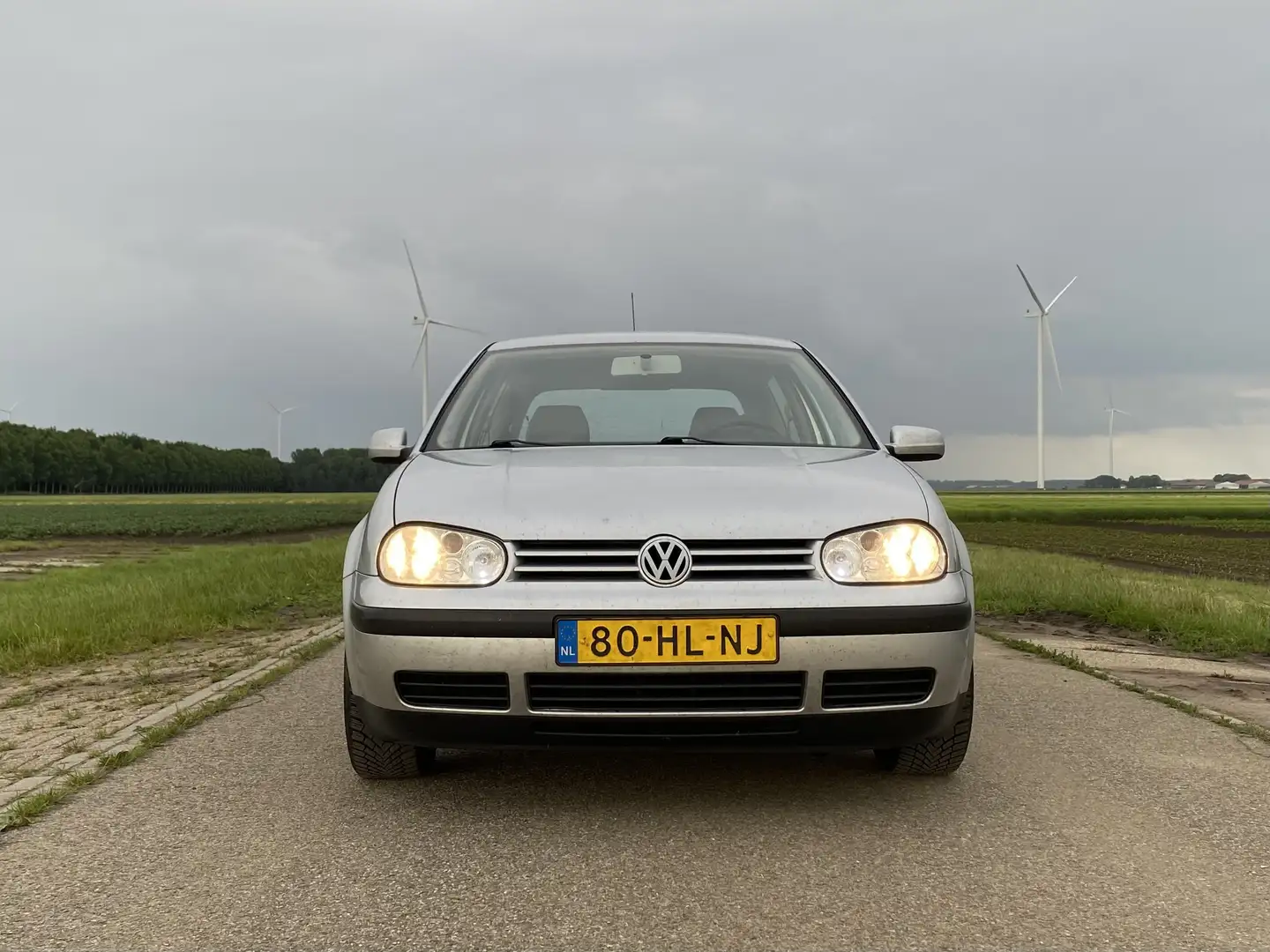 Volkswagen Golf 1.6-16V Trendline Grijs - 2