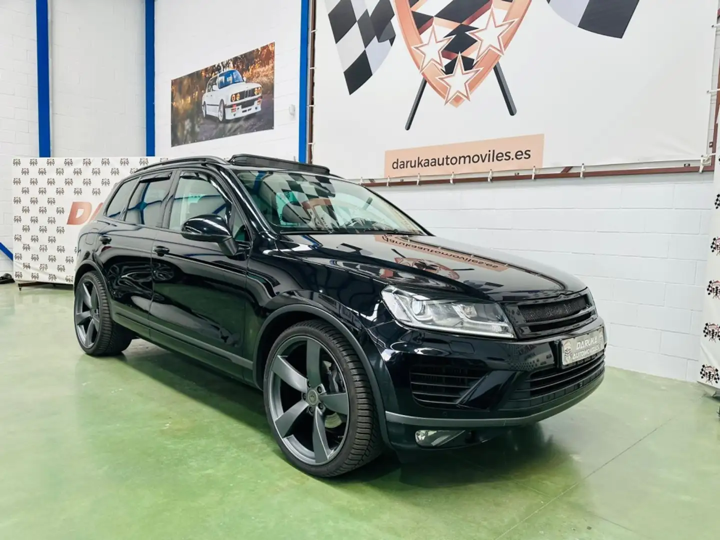 Volkswagen Touareg 3.0TDI V6 BMT R-Line 193kW Tiptronic Negro - 2