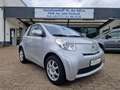 Toyota iQ *TÜV NEU*AT-Motor*2. Hand*Alu*Klima*ZV*PDC* Silber - thumbnail 1