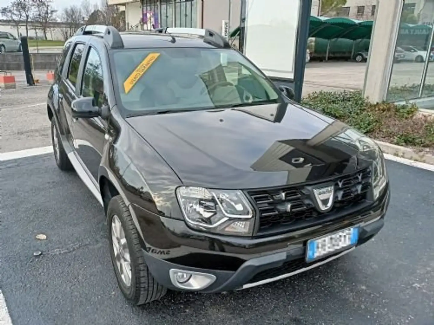 Dacia Duster Black Shadow  4x2 1.6 GPL 115cv Noir - 1