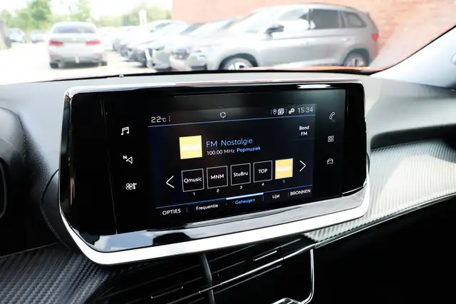 Peugeot 2008 view 12