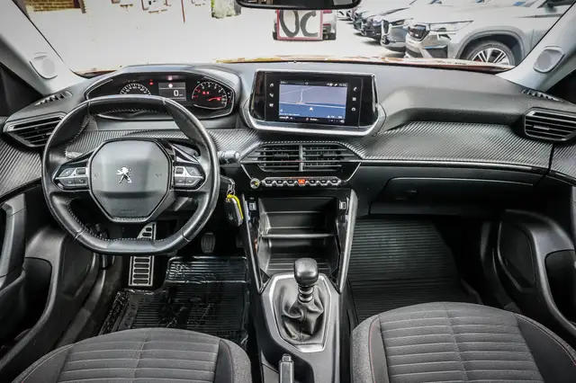 Peugeot 2008 view 19