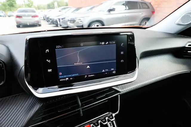 Peugeot 2008 view 17