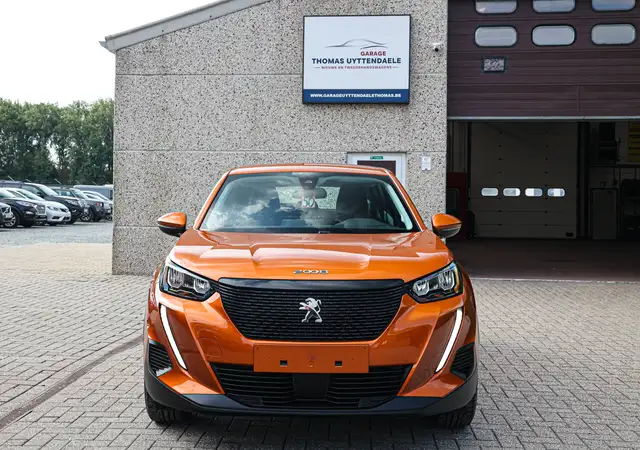 Peugeot 2008 view 2