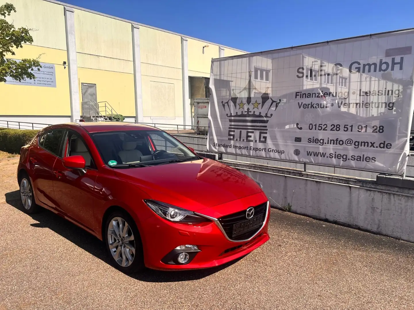 Mazda 3 Lim. Sports-Line Rood - 1