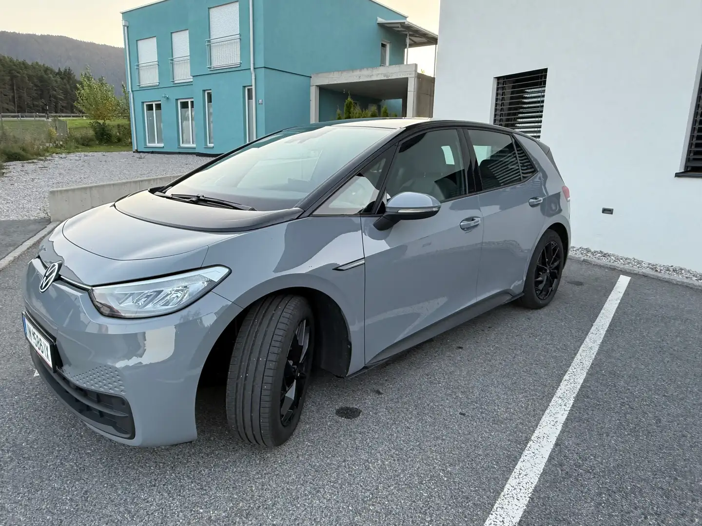 Volkswagen ID.3 ID. 3 Pure Performance 45kWh Pure Performance Grau - 2