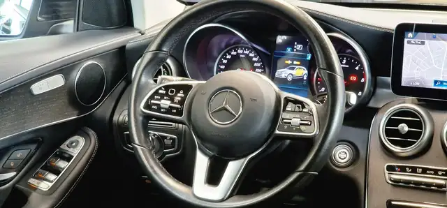 Mercedes-Benz GLC view 14