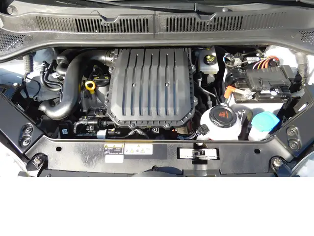 Volkswagen Up! view 14