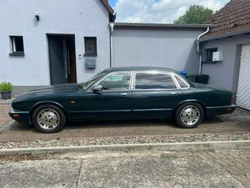 XJ12 LWB