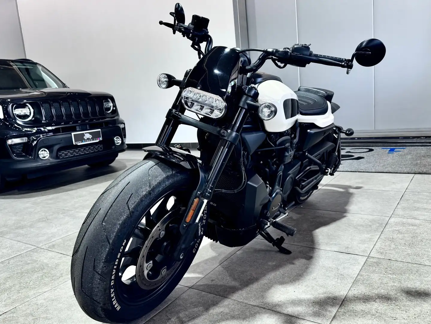 Harley-Davidson Sportster 1250 S Beige - 1