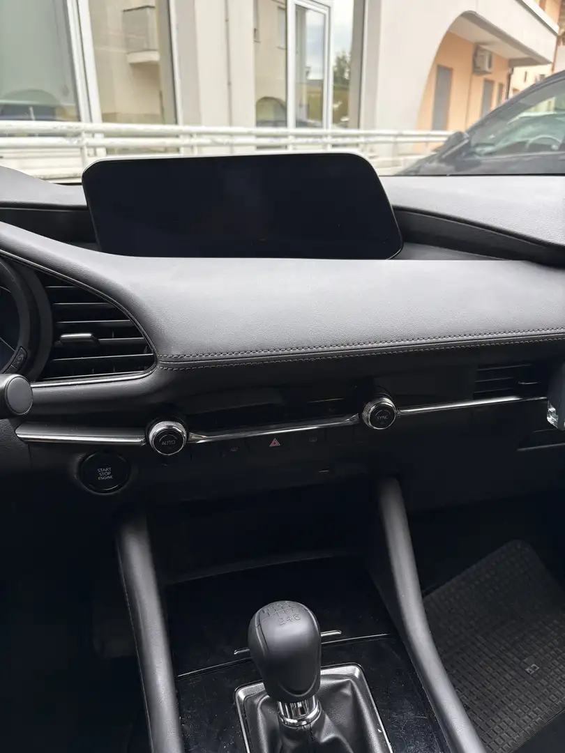 Mazda 3 5p 2.0 m-hybrid Executive 122cv - 2