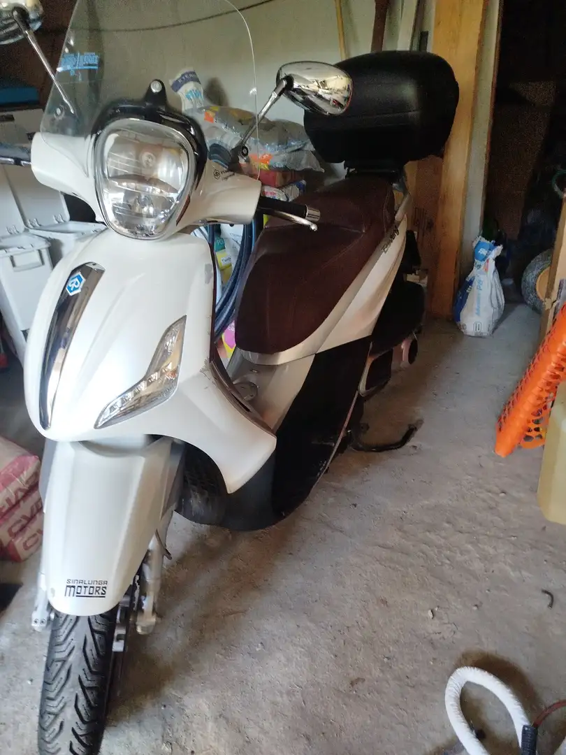 Piaggio Beverly 300 Alb - 1