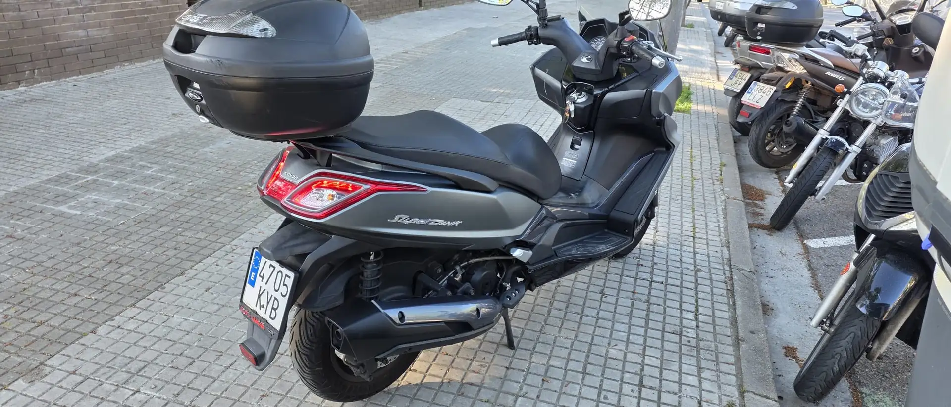 Kymco Super Dink 300 - 2