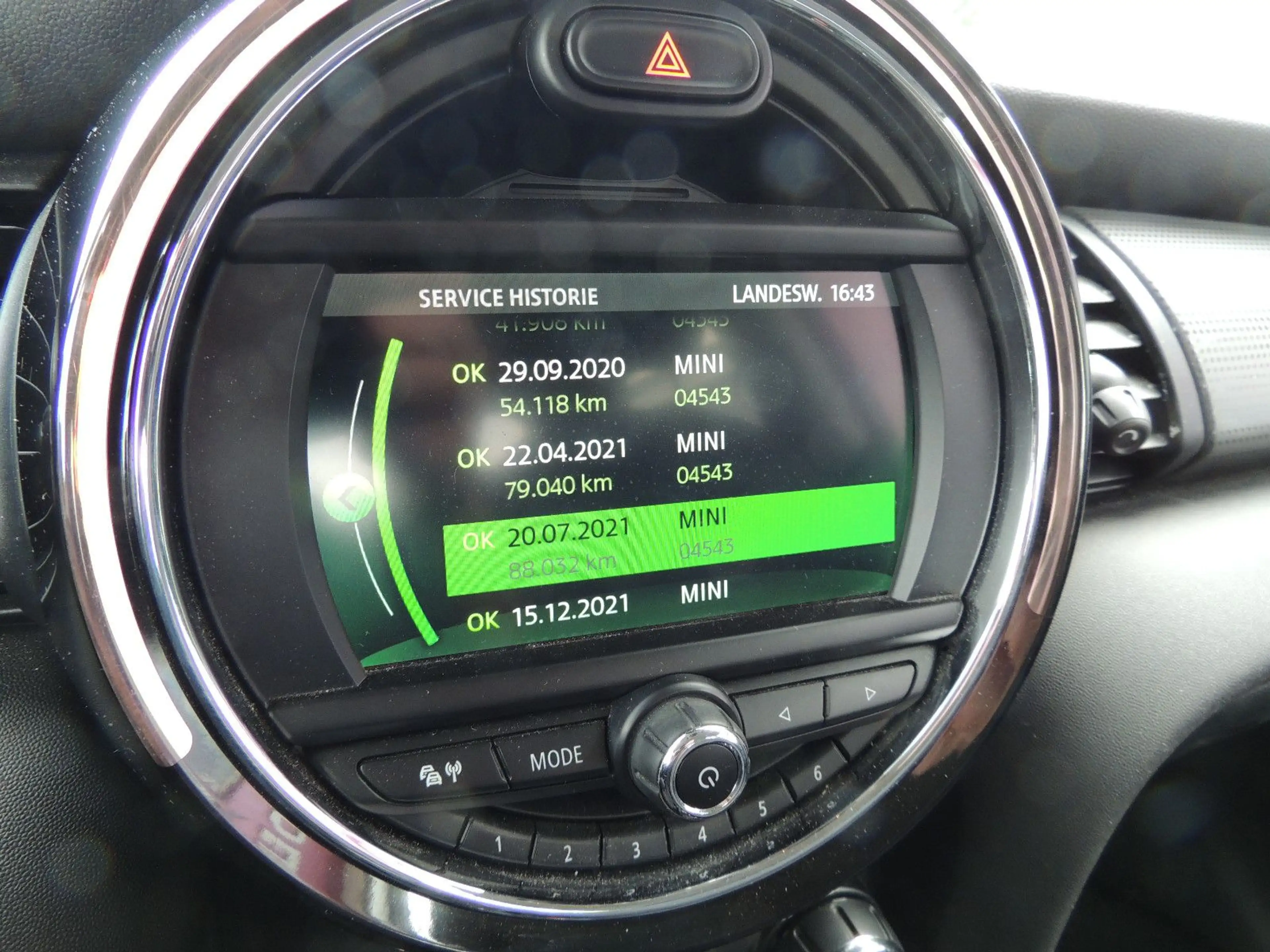 MINI Cooper D Mini 3-trg. Cooper D — photo 13