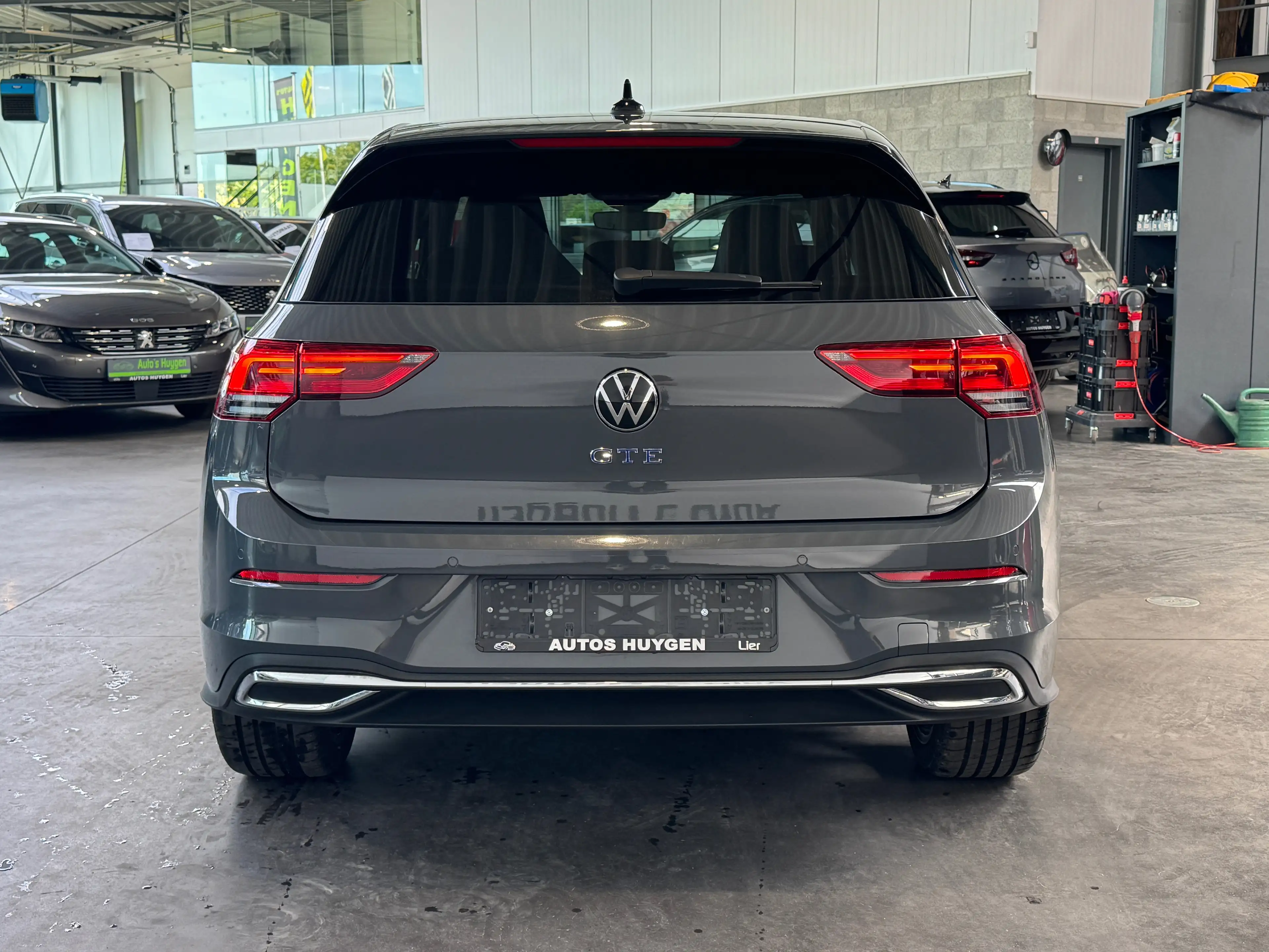 Volkswagen Golf GTE 1.4 TSI eHybrid OPF DSG — photo 4