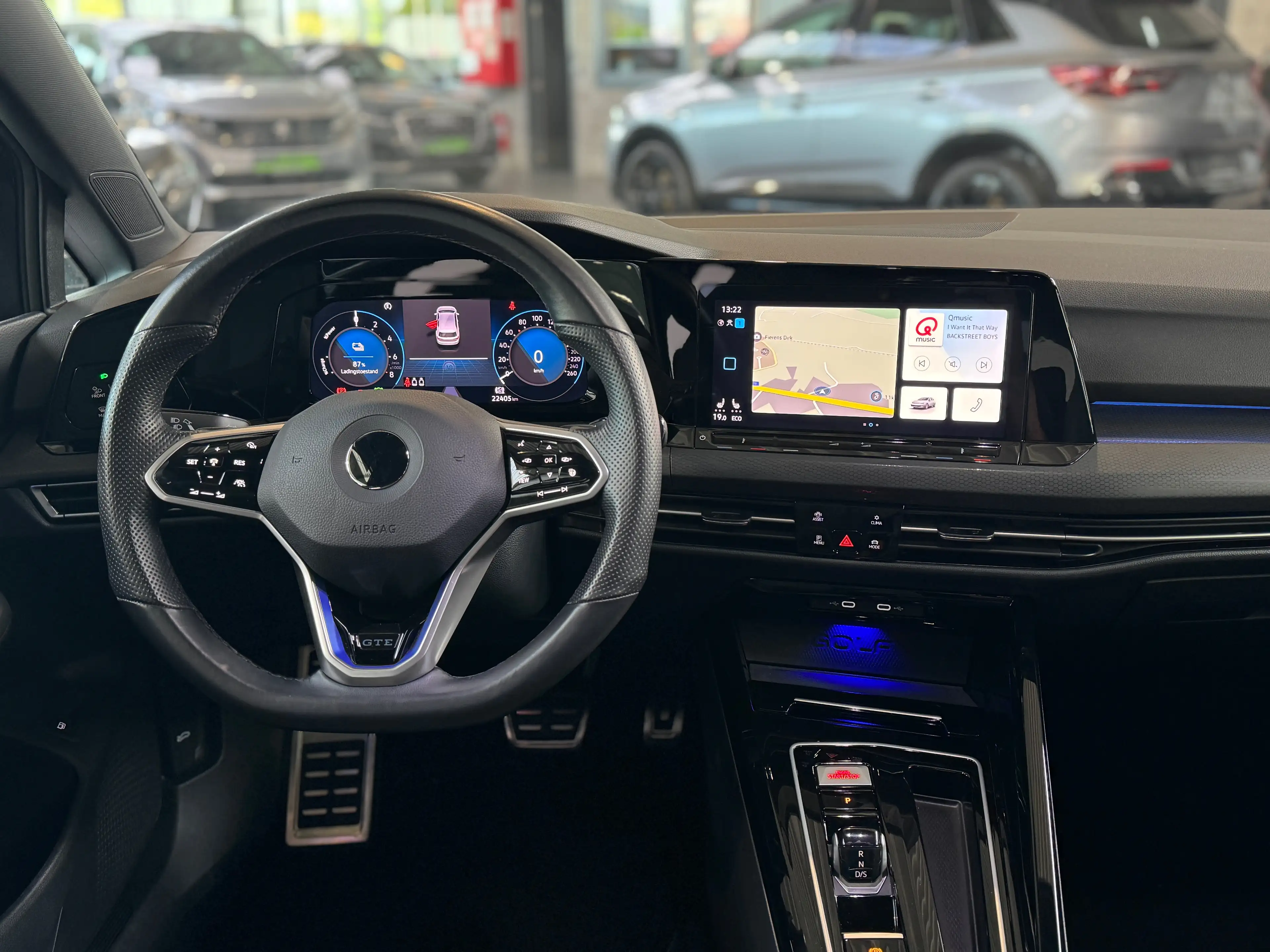 Volkswagen Golf GTE 1.4 TSI eHybrid OPF DSG — photo 9