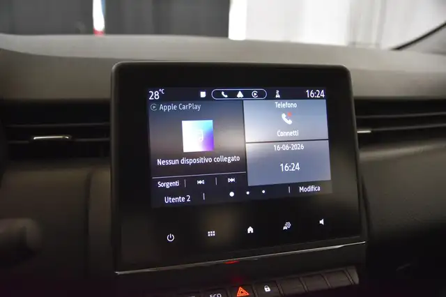 Renault Clio view 9