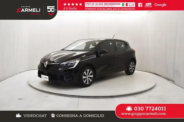 2023 Renault Clio in Black for sale