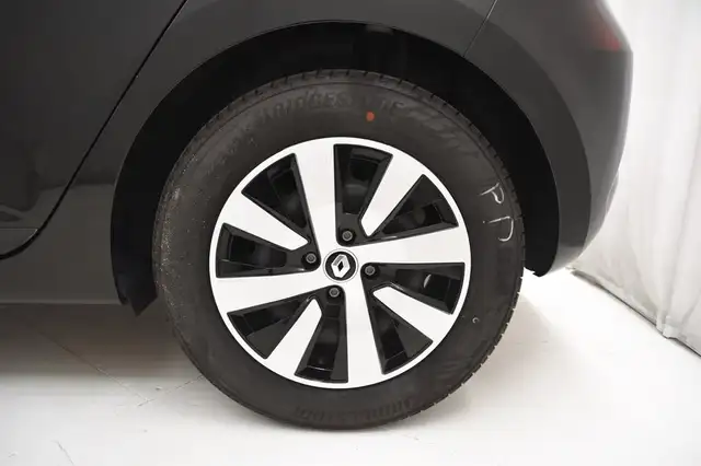 Renault Clio view 6