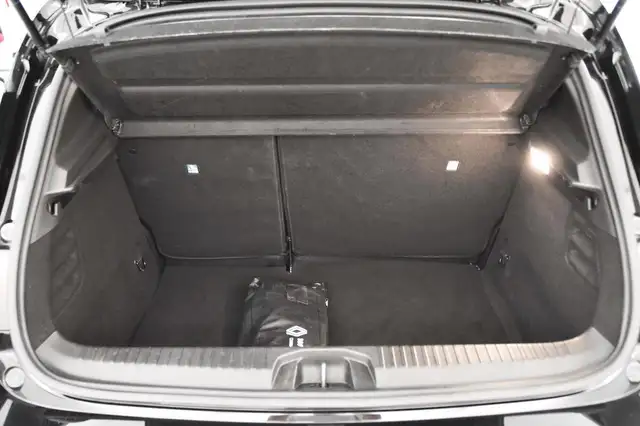 Renault Clio view 15