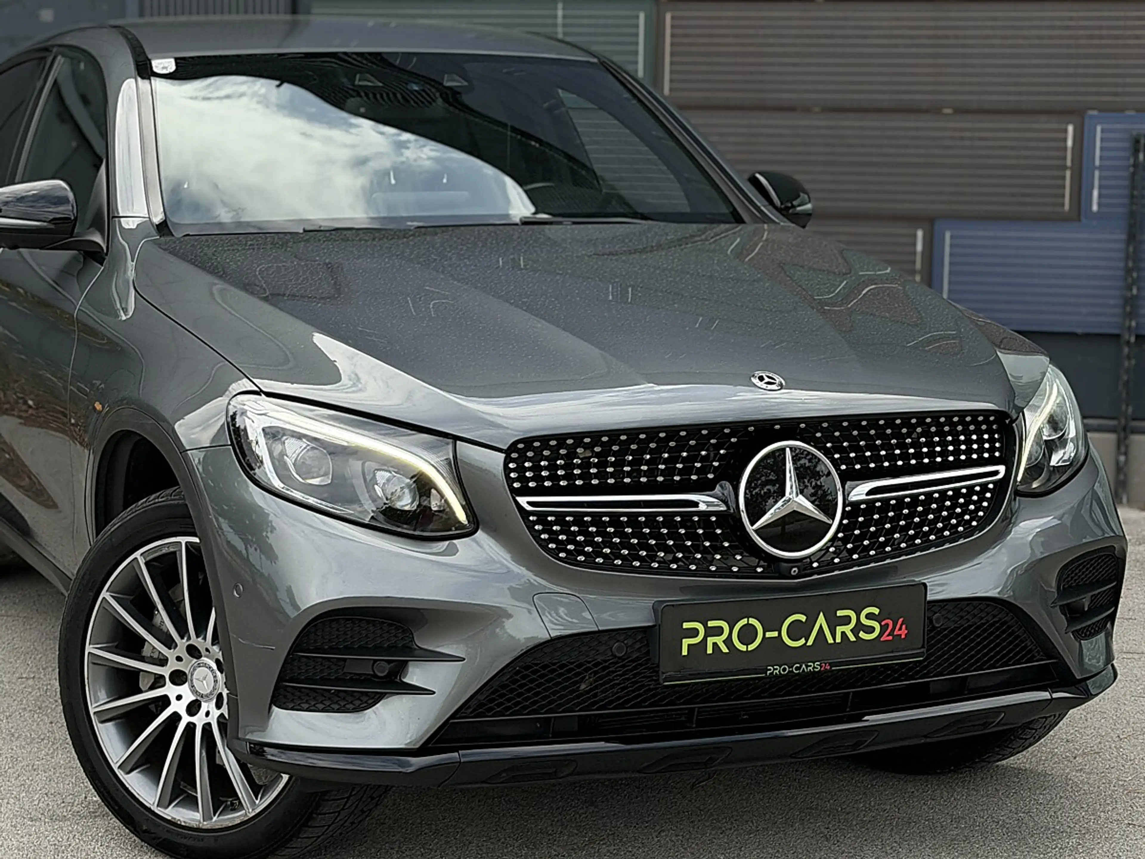 Mercedes-Benz GLC 350 e // 4Matic // AMG Line // GARANTIE // — photo 7