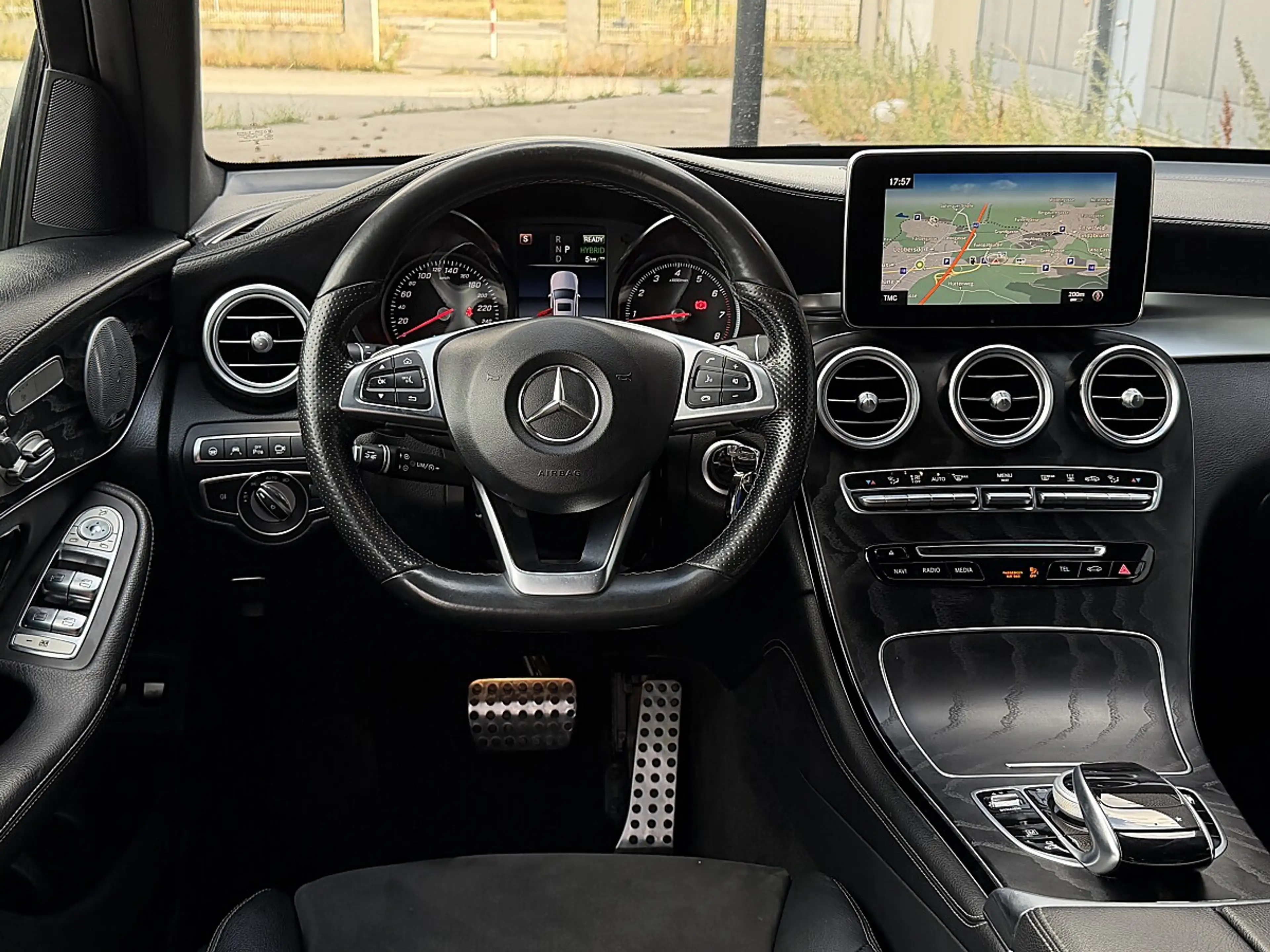 Mercedes-Benz GLC 350 e // 4Matic // AMG Line // GARANTIE // — photo 2
