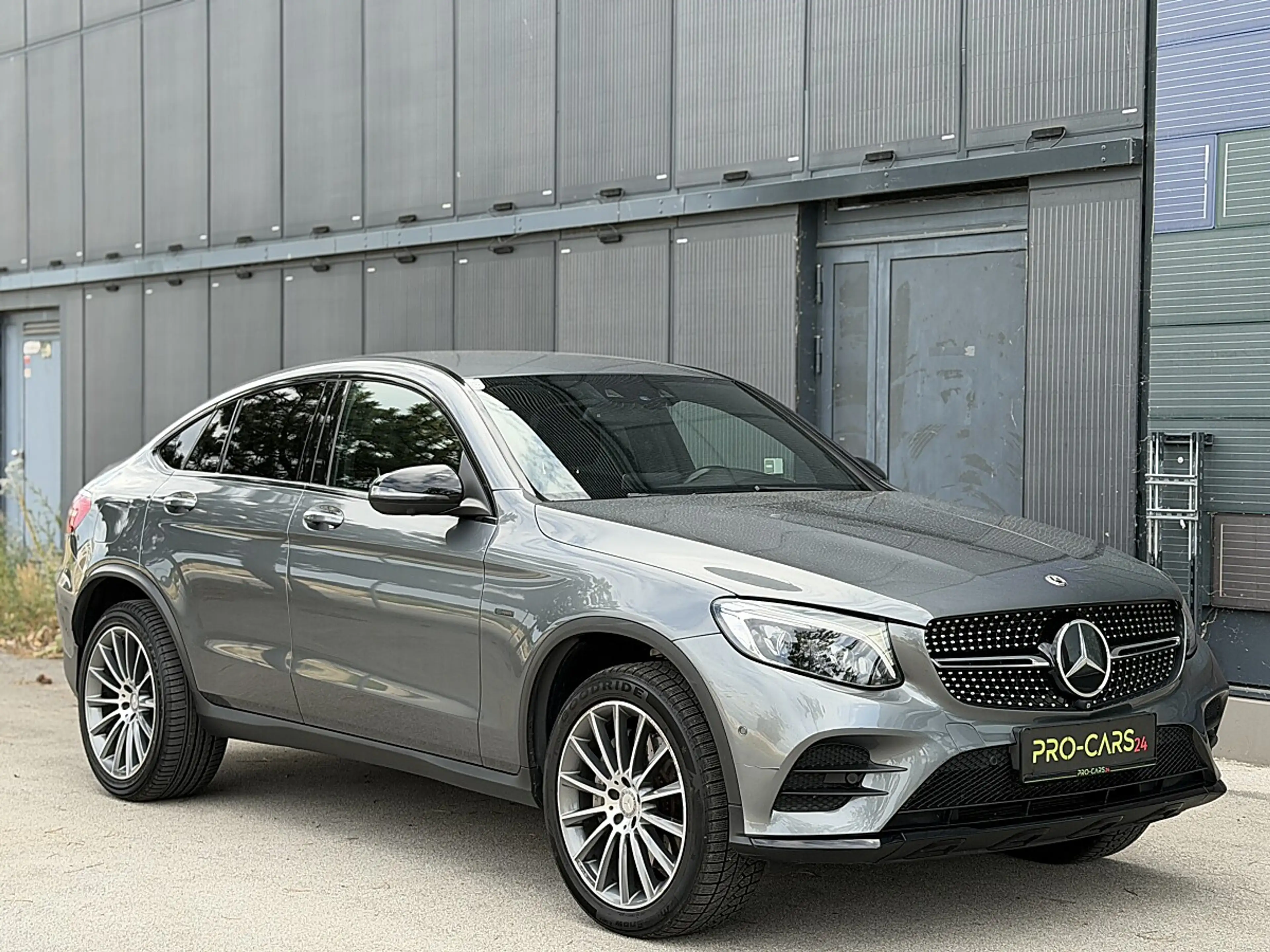 Mercedes-Benz GLC 350 e // 4Matic // AMG Line // GARANTIE // — photo 8