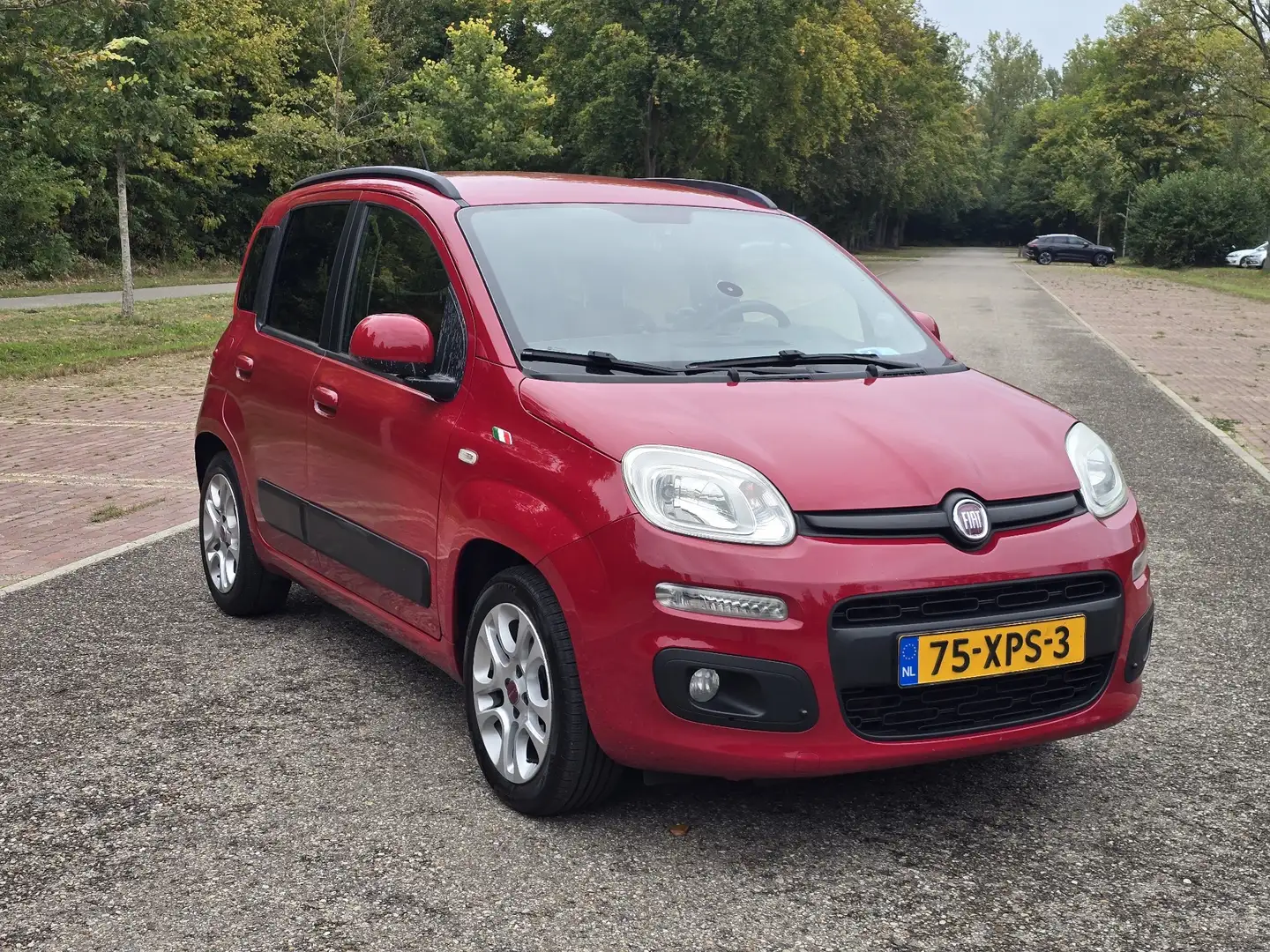 Fiat Panda 0.9 TwinAir Lounge Rouge - 2