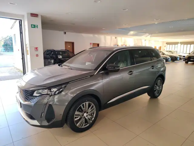 Peugeot 5008 BlueHDi 130cv GT EAT8 7 posti Navi Fari LED Blis