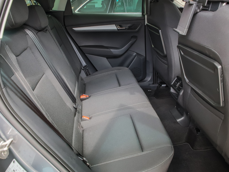 Skoda Karoq 1.5 TSI Balance DSG AHK Navi RüKa Sitzh. — photo 6
