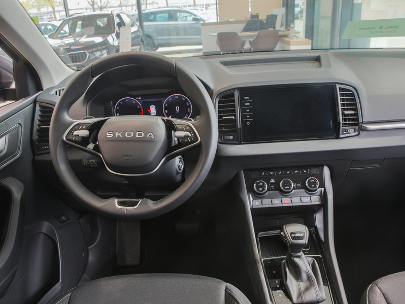 Skoda Karoq 1.5 TSI Balance DSG AHK Navi RüKa Sitzh. — photo 9