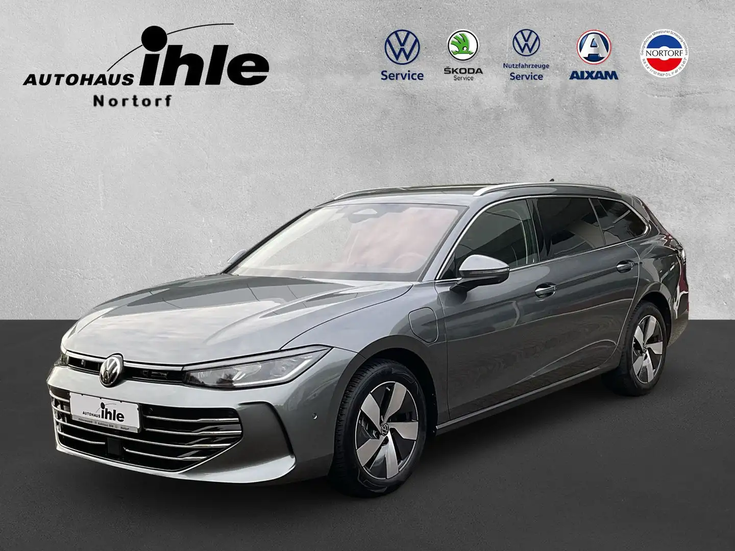 Volkswagen Passat Variant 1.5 TSI eHybrid Elegance DSG AHK Grau - 1