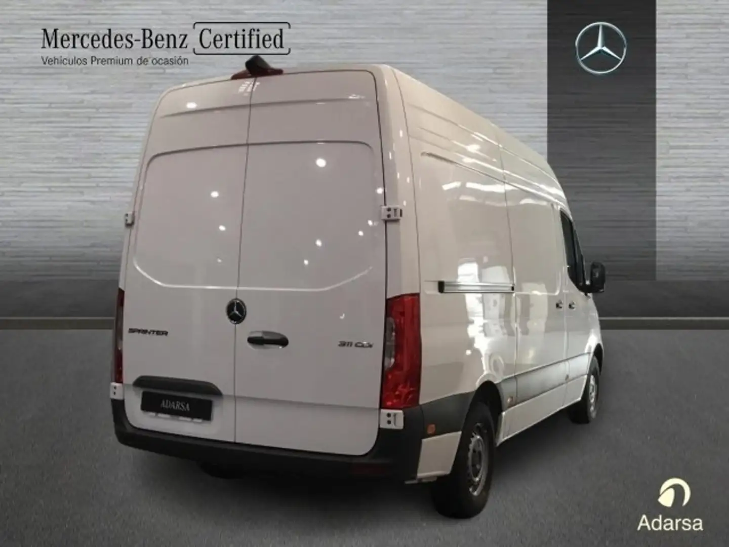 Mercedes-Benz Sprinter Furgón 311CDI Pro Medio - 2