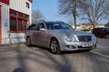 Mercedes-Benz E 280 -T CDI BIXENON I LEDER I NAVI I STDHZ I AHK Plateado - thumbnail 4