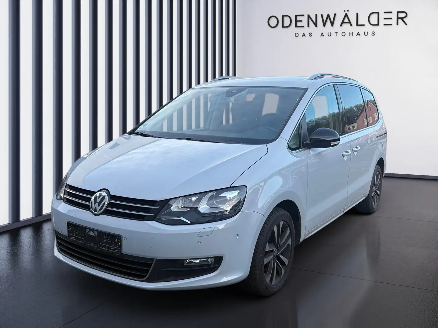 Volkswagen Sharan 2.0 TDI BMT IQ.DRIVE SHZ+Winterp.+KlimaA Weiß - 1