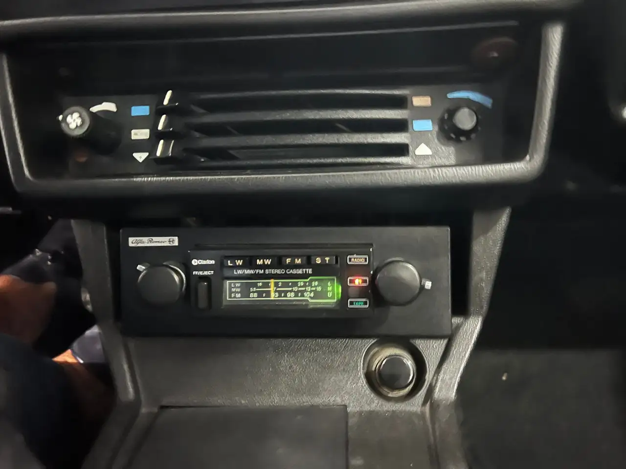 Alfa Romeo Giulietta 1.6 TARGHE NERE / ISCRITTA ASI, foto 8