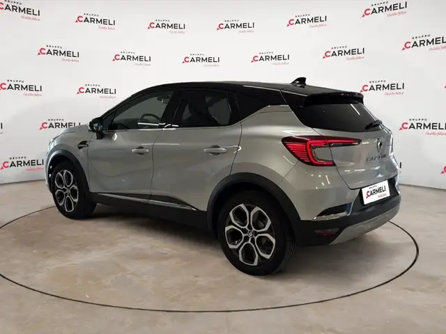 Renault Captur view 3