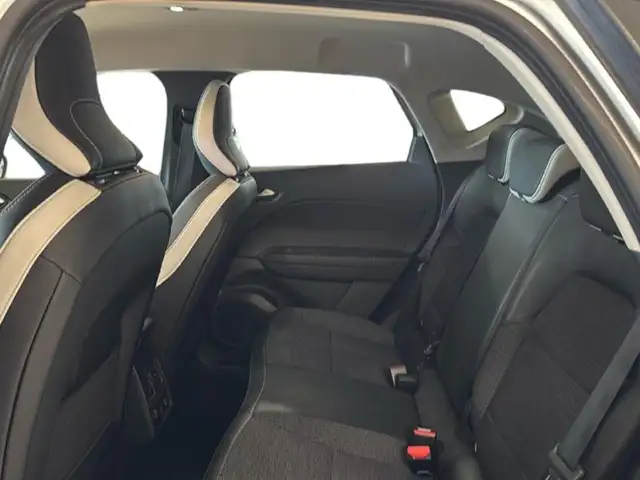 Renault Captur view 15