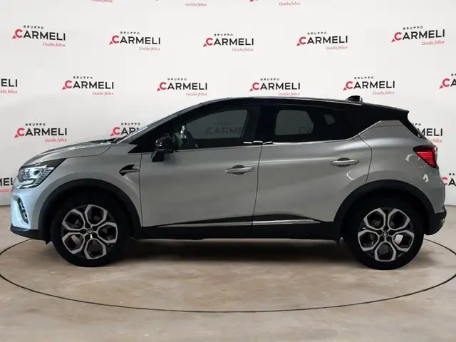 Renault Captur view 2
