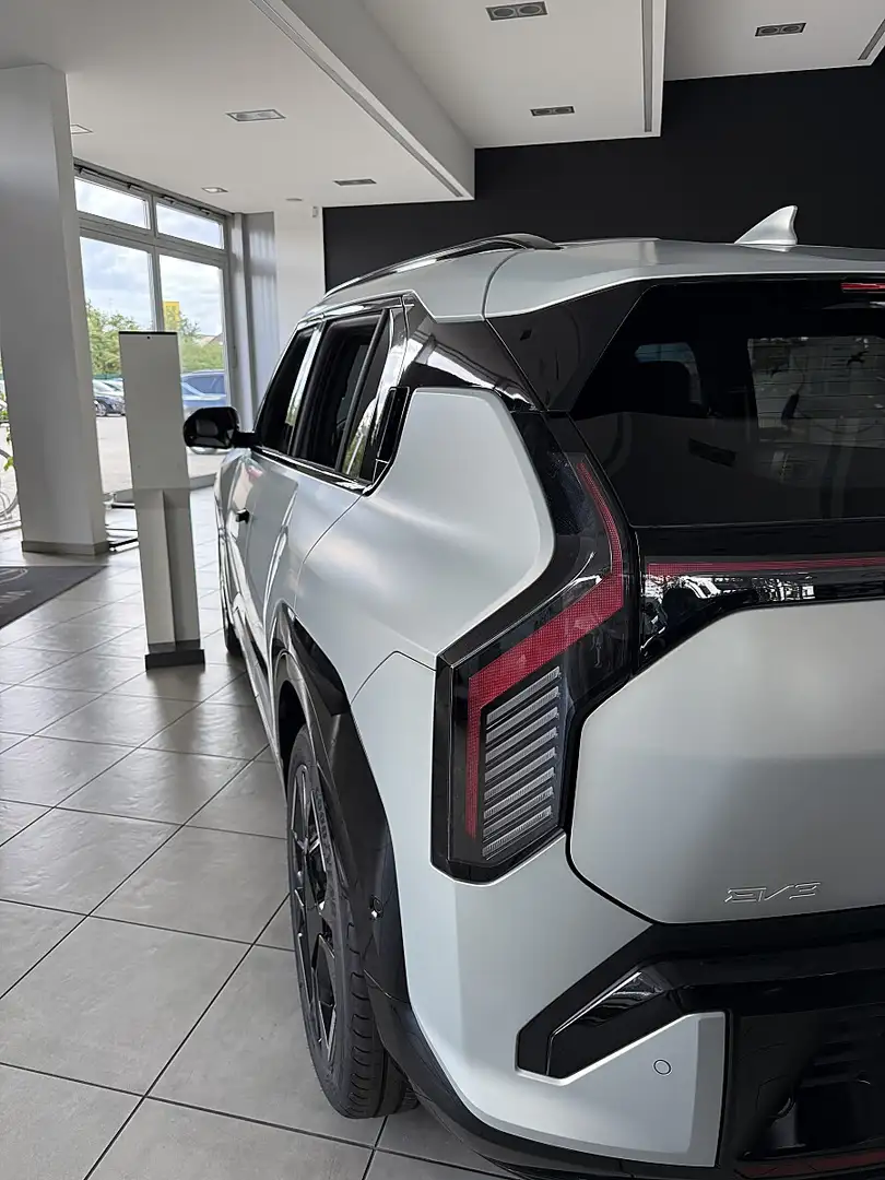 Kia EV3 AWD 81,4kWh GT-Line/Mattsilber Silber - 2